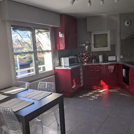 T3 A Merignac, Cosy Et Bien Decore Kültér fotó
